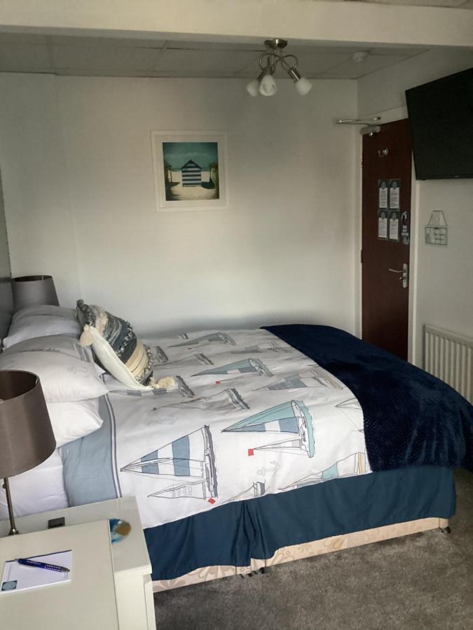 By The Seaside Bed and Breakfast Blackpool Buitenkant foto
