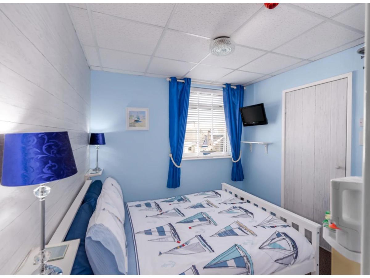 By The Seaside Bed and Breakfast Blackpool Buitenkant foto