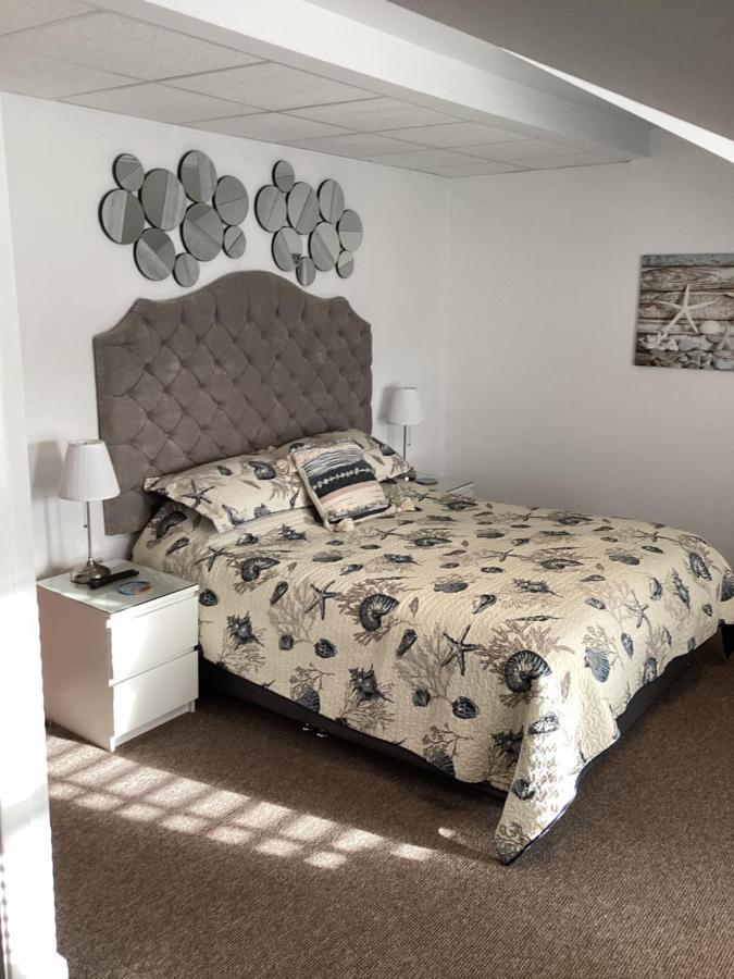By The Seaside Bed and Breakfast Blackpool Buitenkant foto