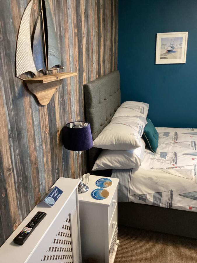 By The Seaside Bed and Breakfast Blackpool Buitenkant foto